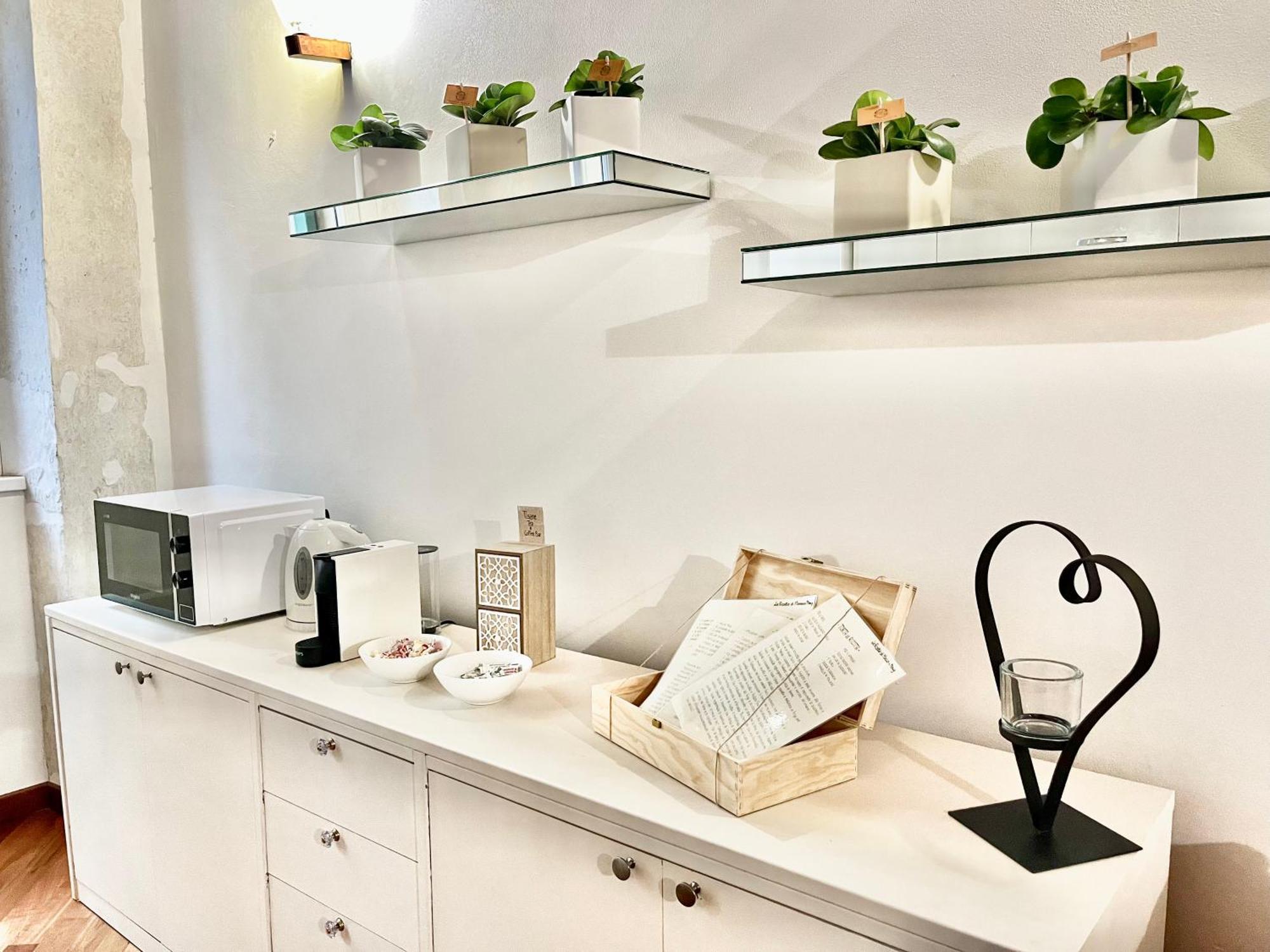Magnolia Home - Piazza Delle Erbe เวโรนา ภายนอก รูปภาพ