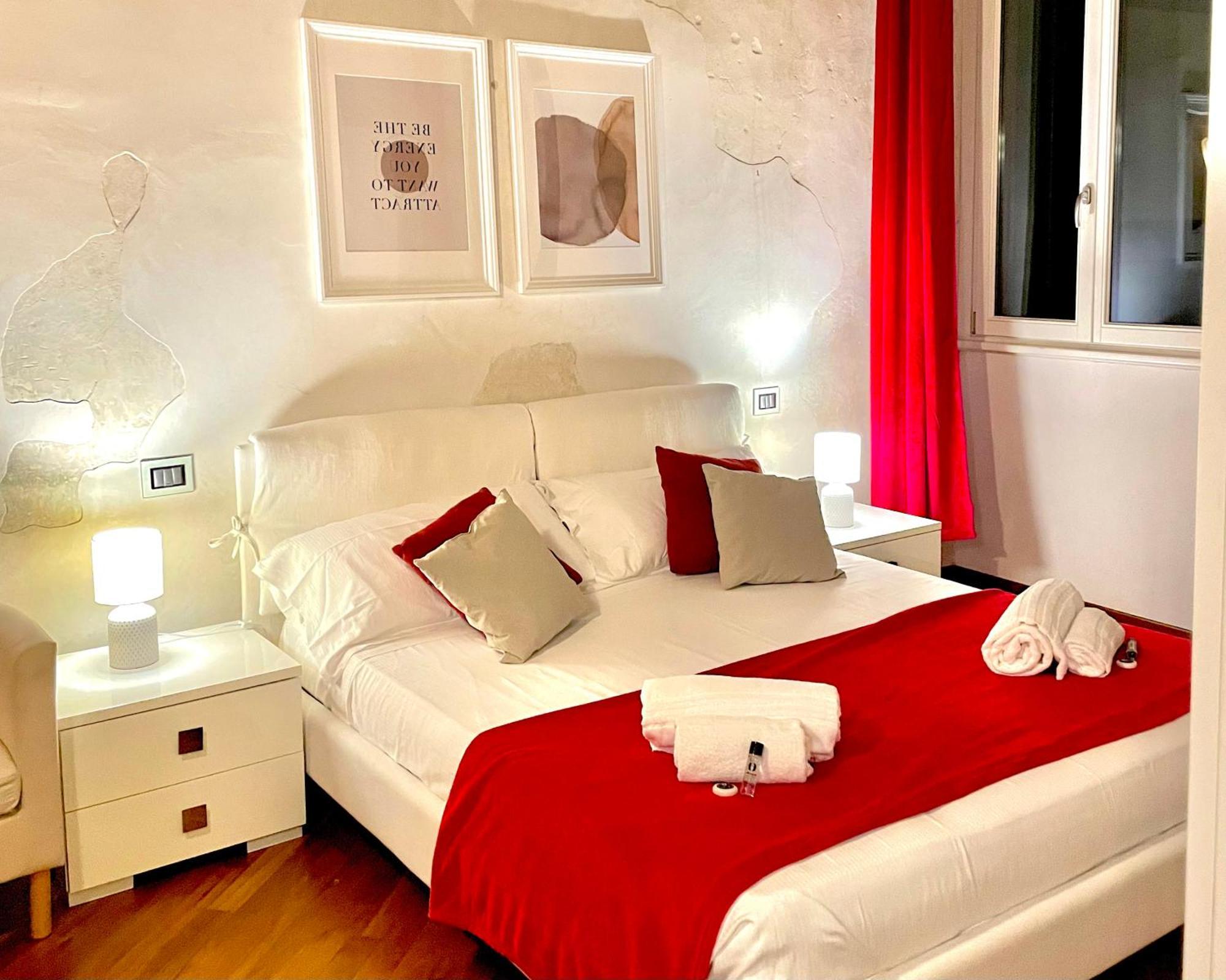 Magnolia Home - Piazza Delle Erbe เวโรนา ภายนอก รูปภาพ